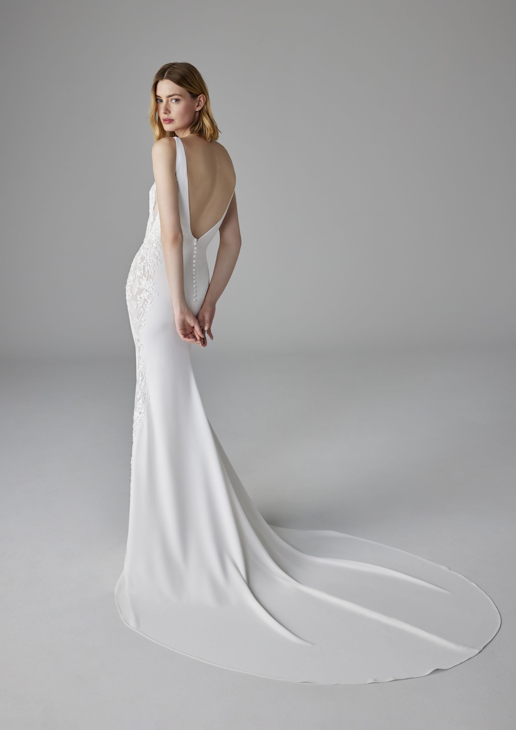 Pronovias — Elea