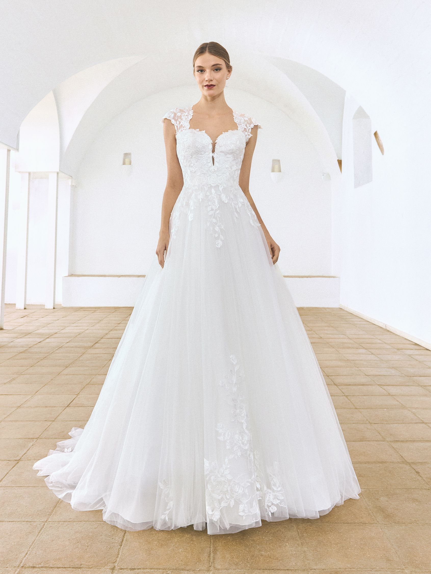 Pronovias — Afeto