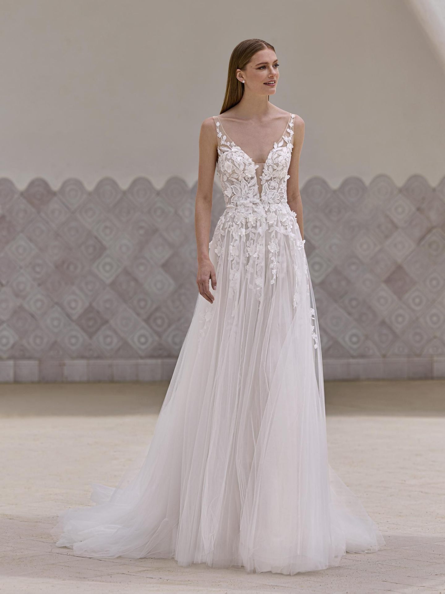 Pronovias — Yeoh