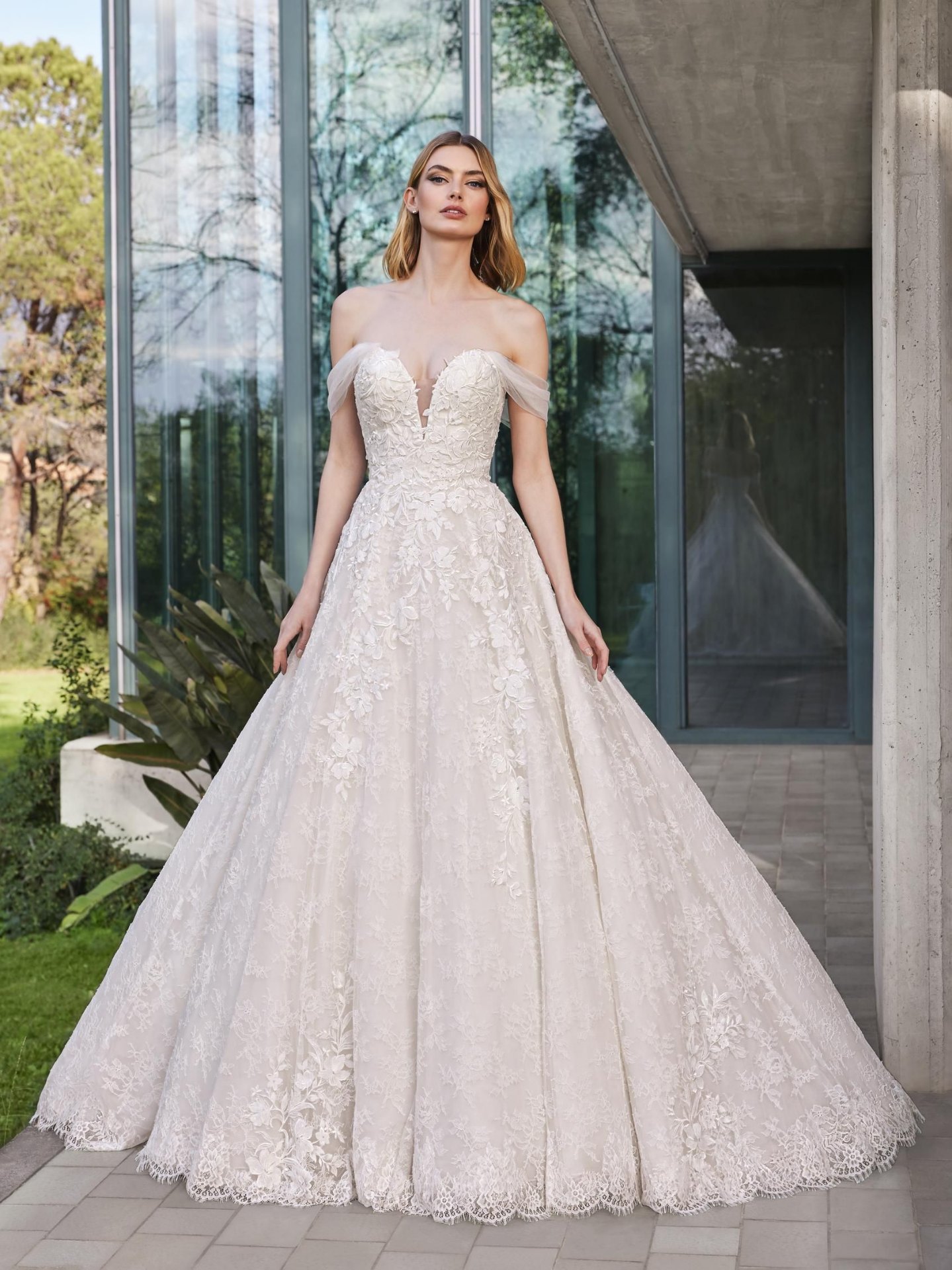 Pronovias — Leily