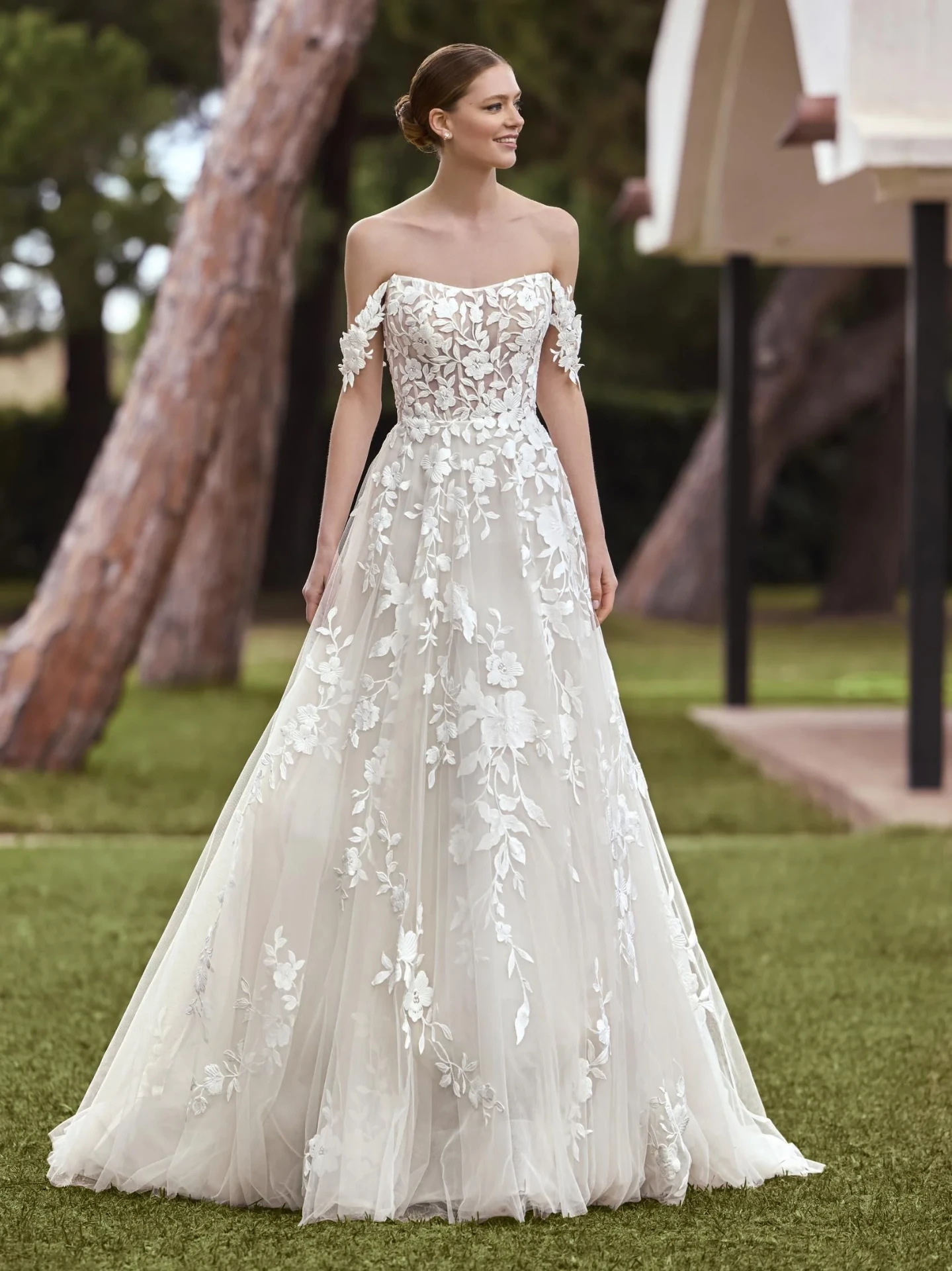 Pronovias — Sybil