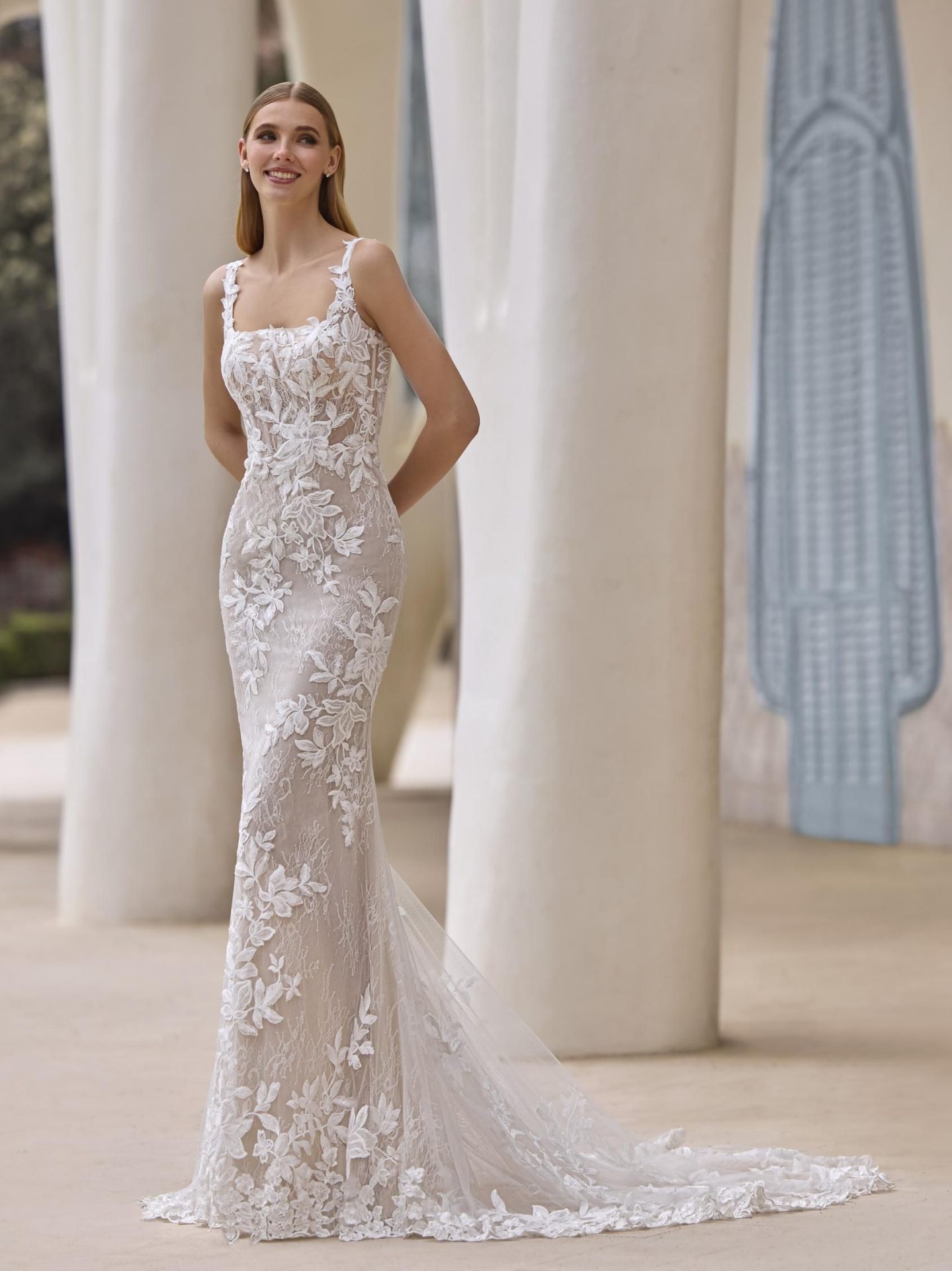 Pronovias — Zeala